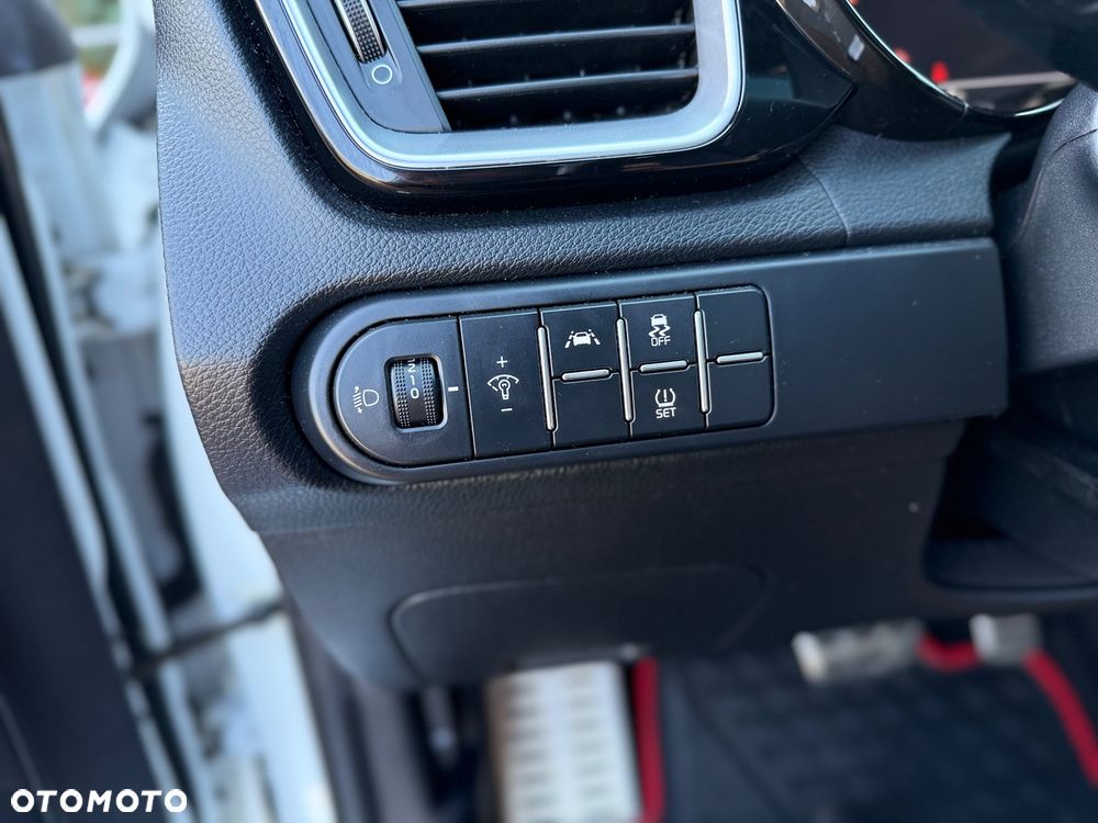 Kia ProCeed 1.4 T-GDI DCT7 OPF GT LINE - 28