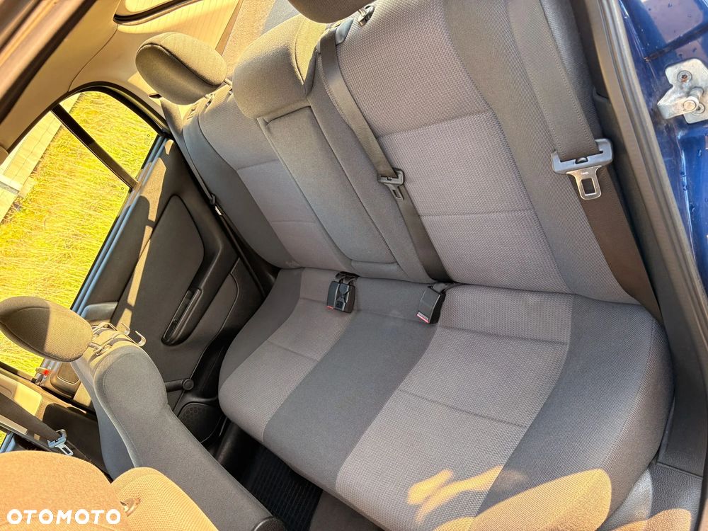 Opel Astra 1.8 Sport - 15