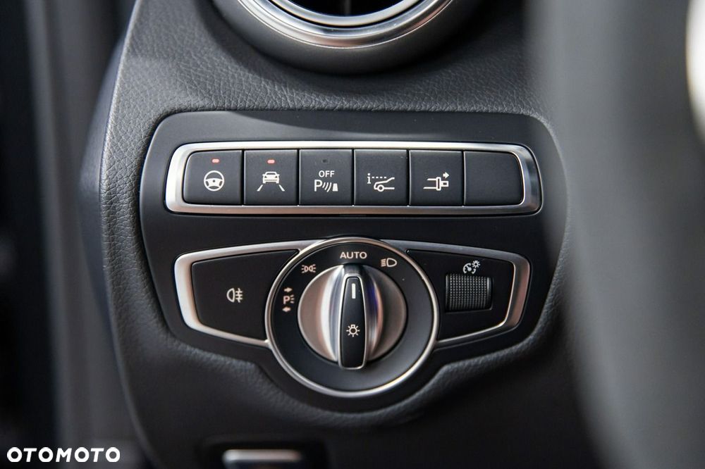 Mercedes-Benz Klasa C 63 S AMG 9G-TRONIC - 34