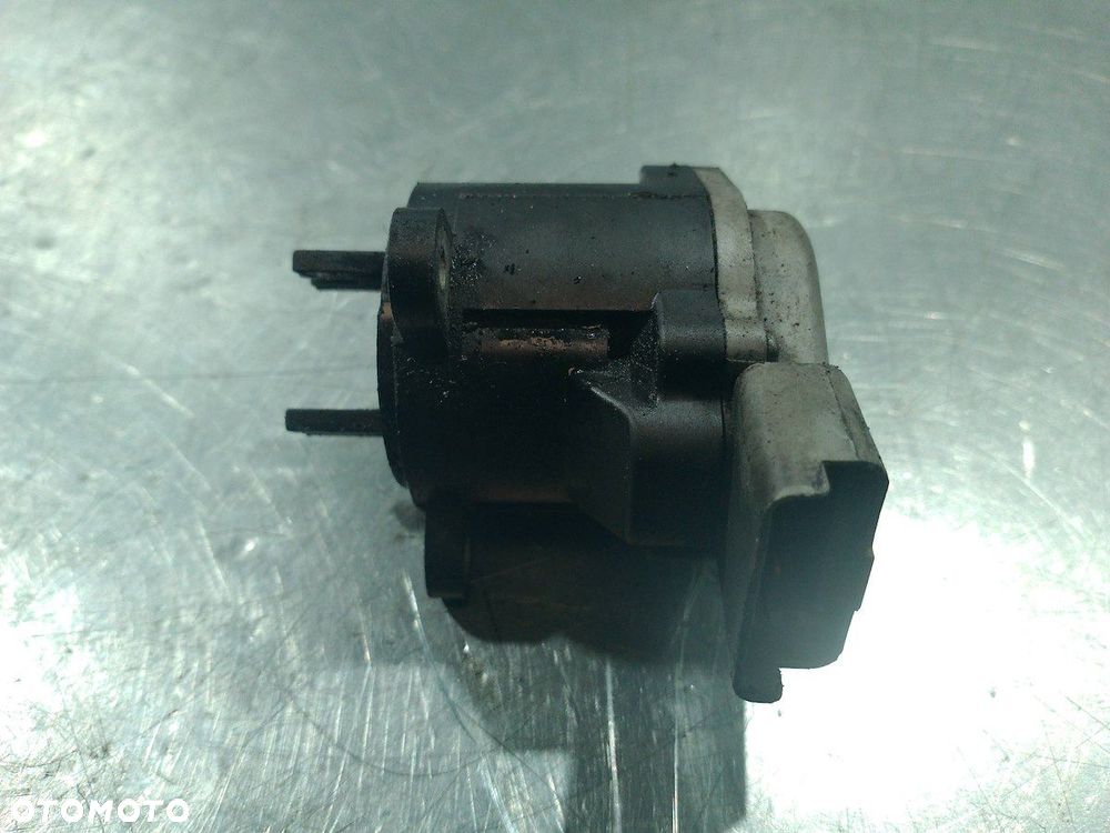 ZAWÓR EGR PEUGEOT 407 2.7 HDI - 1