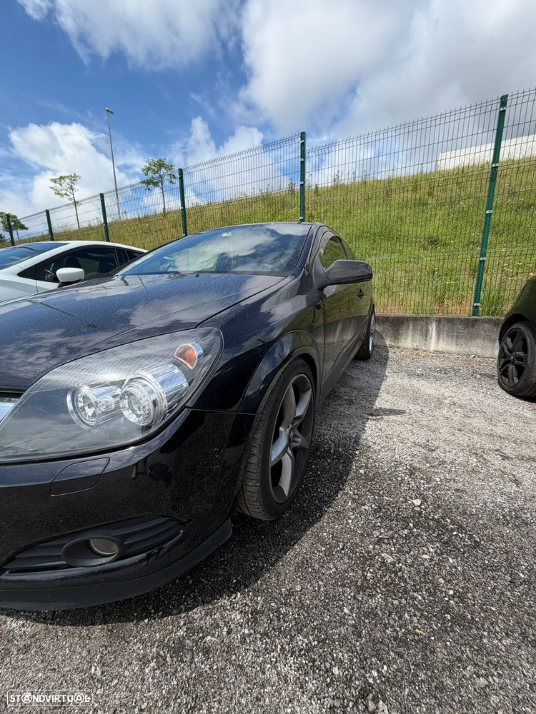 Opel Astra GTC 1.9 CDTI - 12