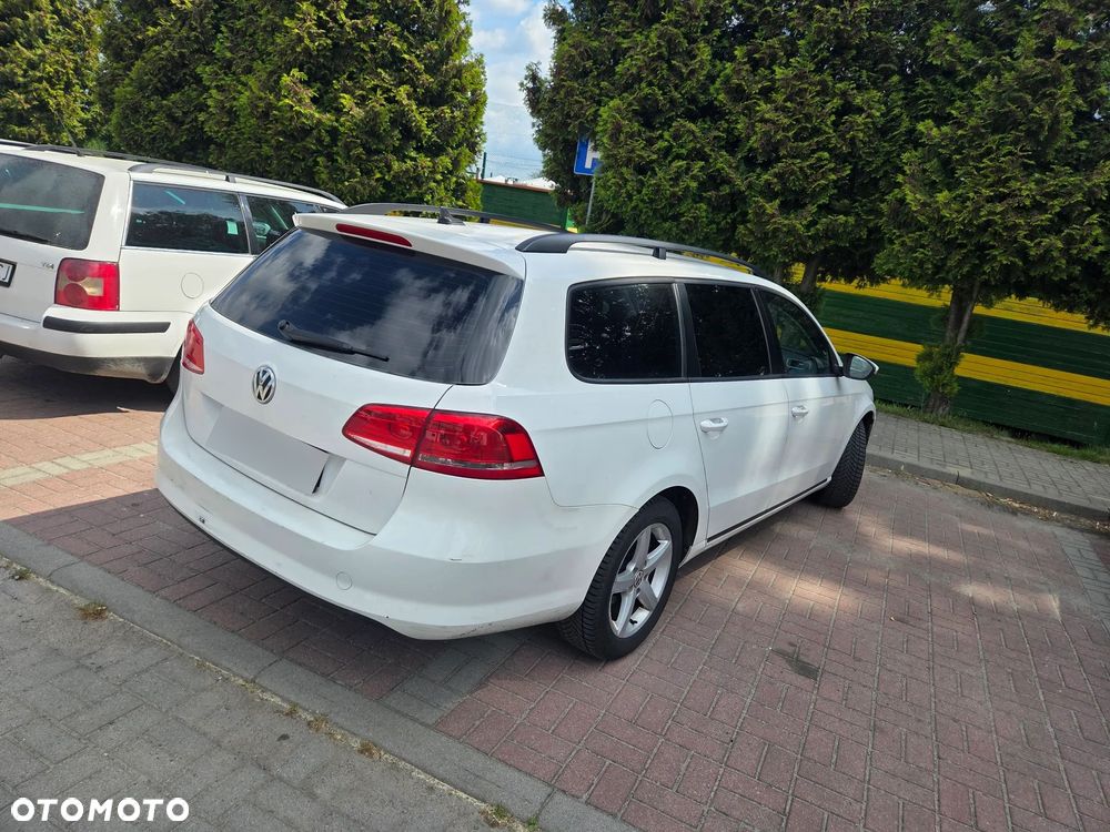 Volkswagen Passat 2.0 TDI Trendline - 3