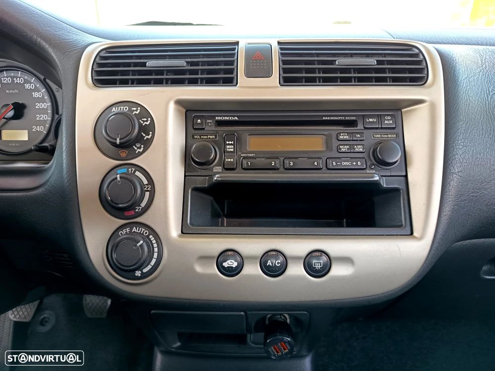 Honda Civic 1.6 ES - 15