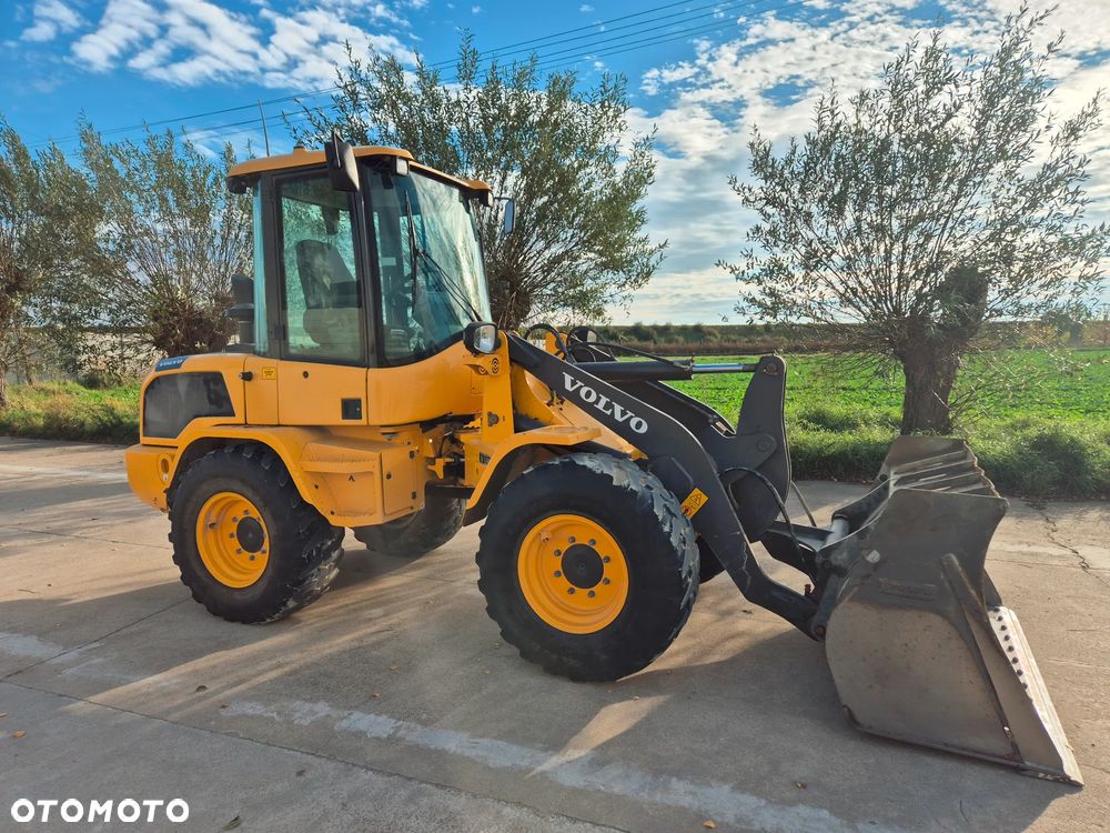 Volvo L30G - 8