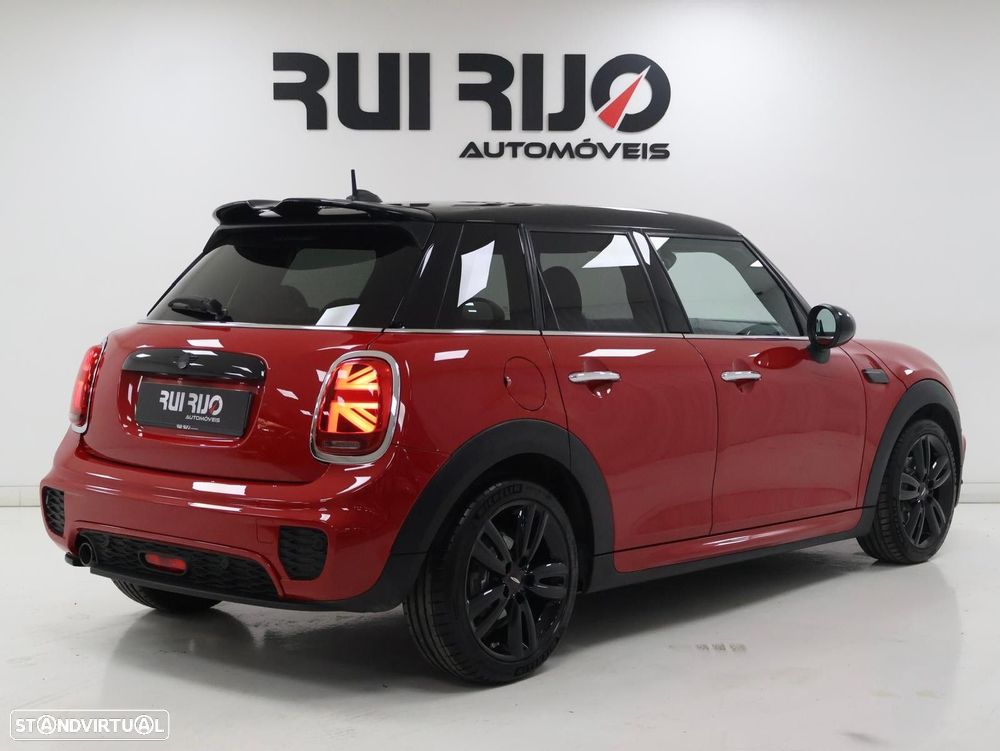 MINI 5 Portas Cooper Auto - 3