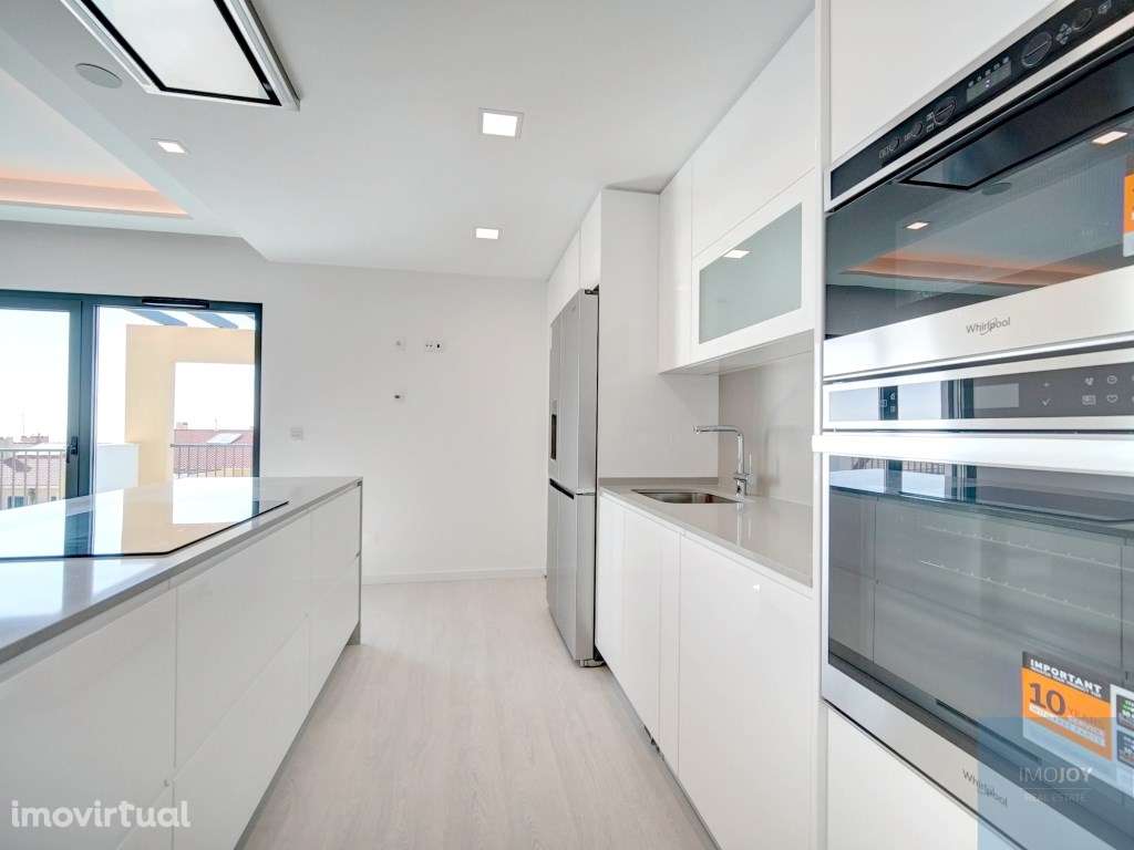 Fantástico Penthouse T2 com Vista Mar e Piscina, na Ericeira - Grande imagem: 5/37