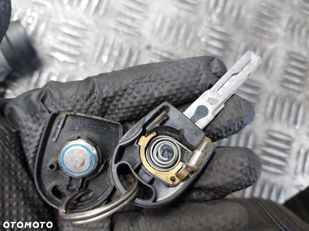 ZESTAW STARTOWY VOLKSWAGEN POLO IV 1.2 12V 03E906033L 4B0905851G 6Q0920800P - 6