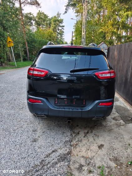 Jeep Cherokee - 5