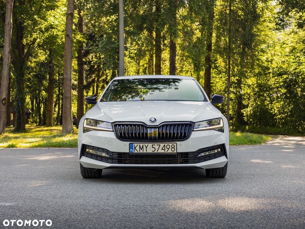 Skoda Superb 2.0 TDI SCR 4x4 Sportline DSG - 12