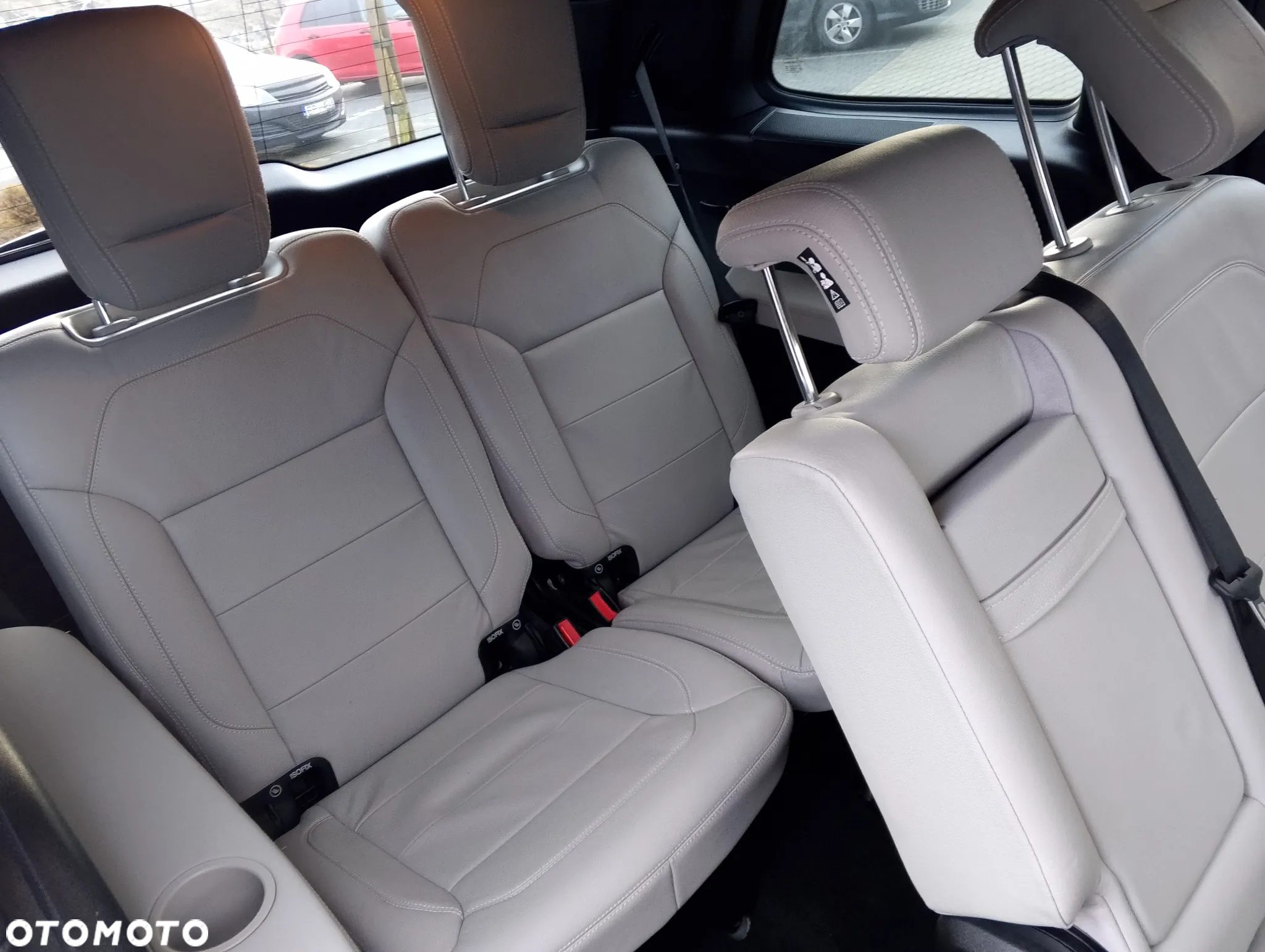 Mercedes-Benz GL 400 4Matic 7G-TRONIC - 12