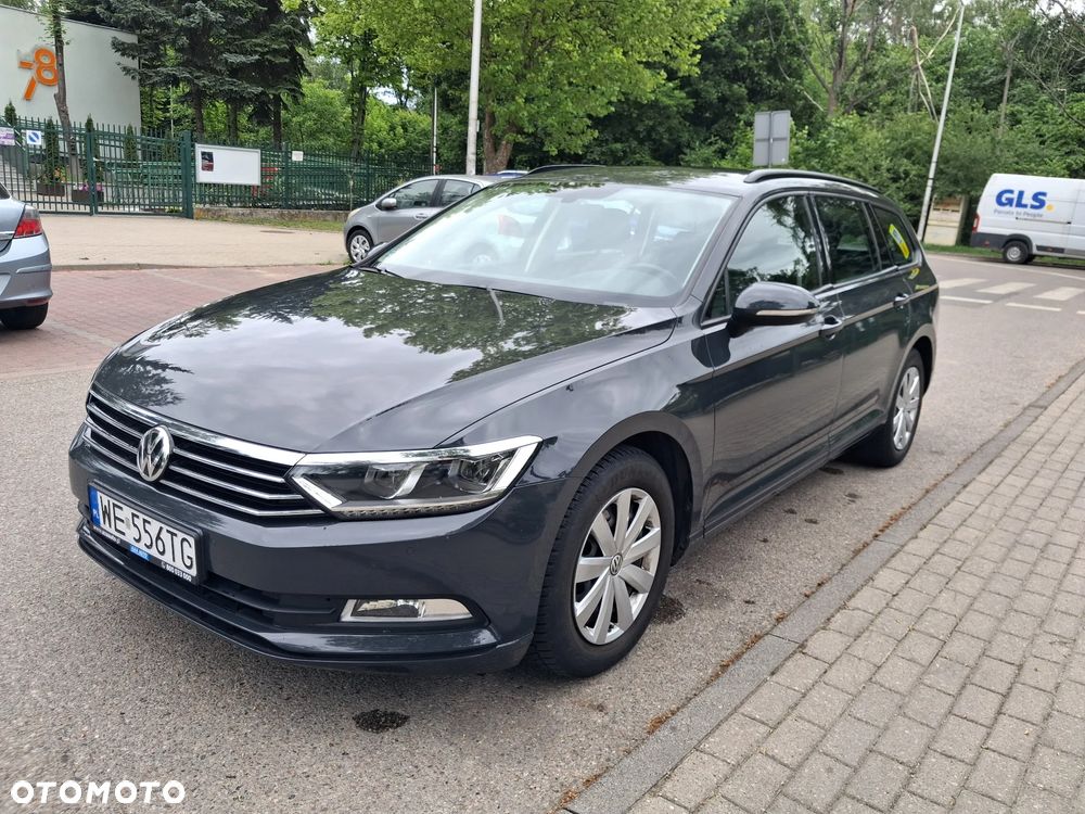 Volkswagen Passat 2.0 TDI BMT Trendline - 11