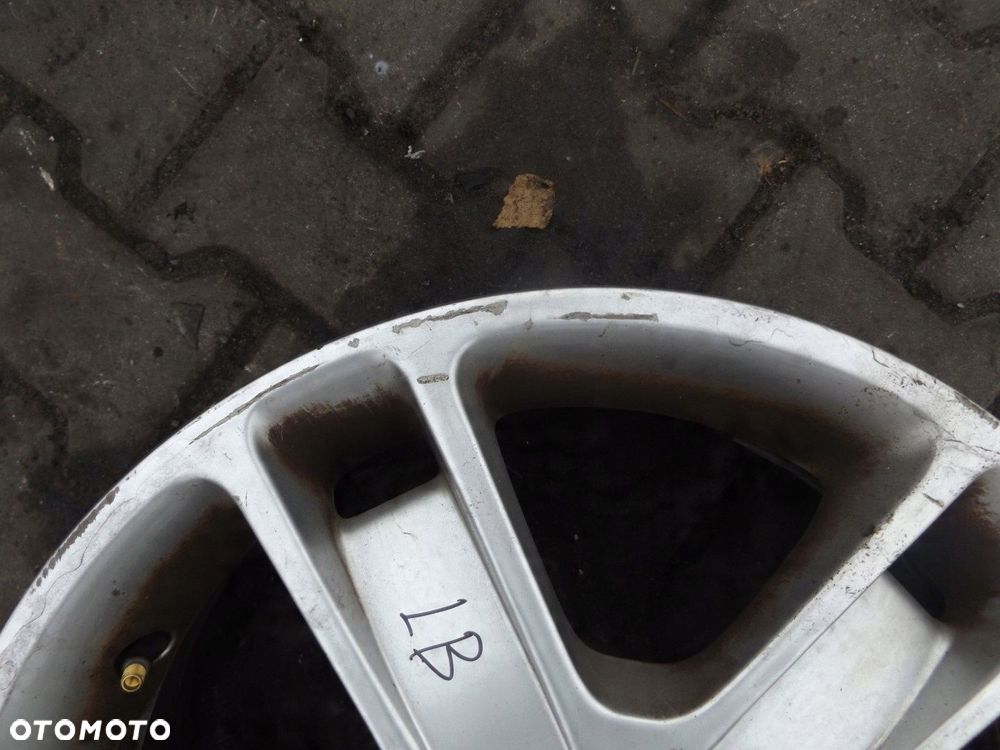 VOLVO V50 S40 C30 FELGA ALUMINIOWA R17" 7J 5X108 ET 52.5 30714965 - 3