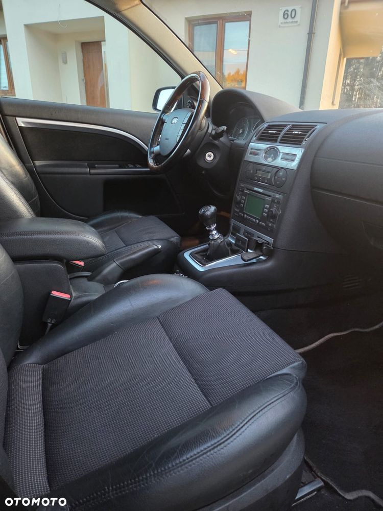 Ford Mondeo 2.0 TDCi Platinium X - 18