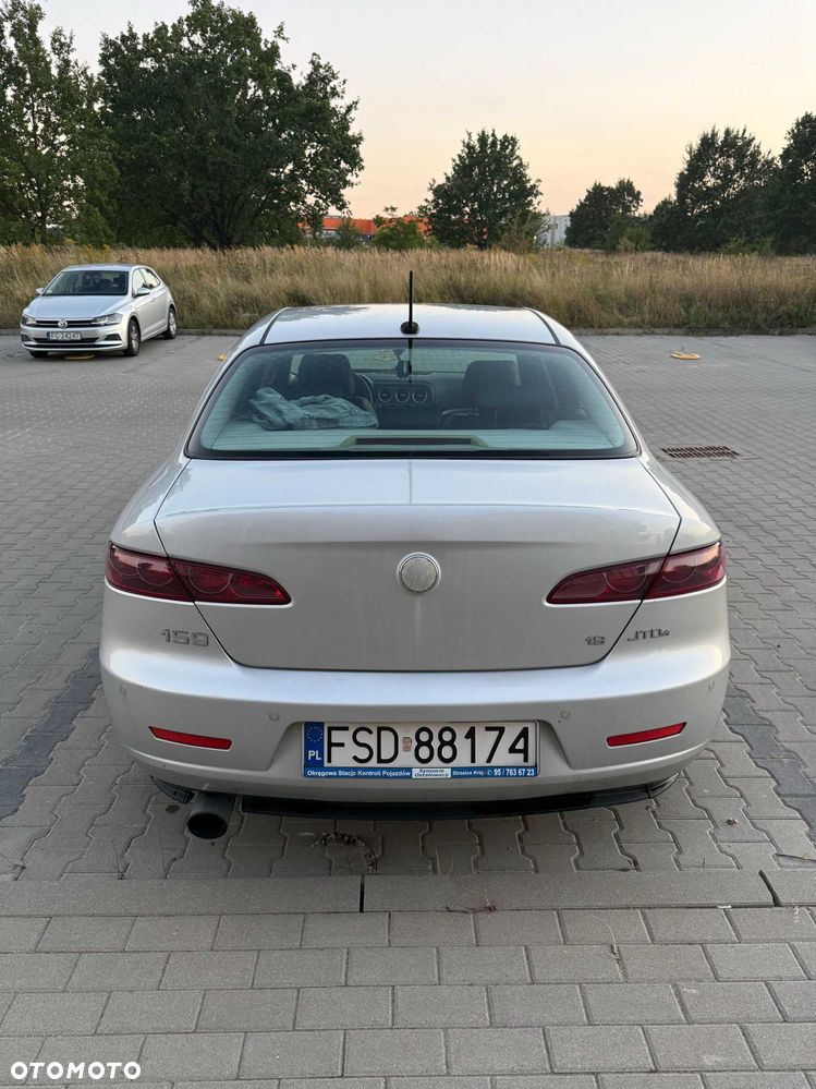 Alfa Romeo 159 2009 photo 4