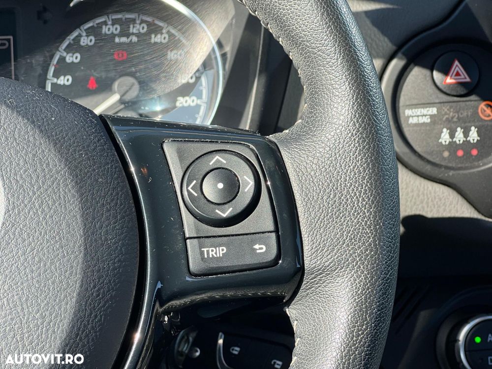 Toyota Yaris 1.5 VVT-i HSD Dynamic - 17