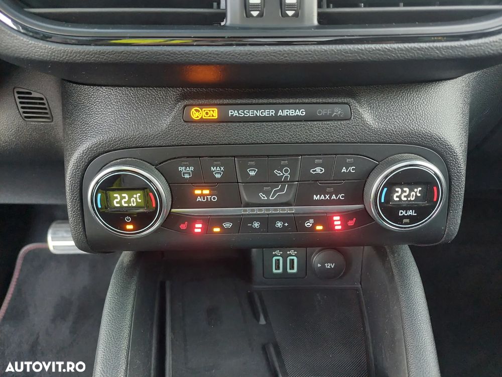 Ford Focus 1.5 Ecoboost ST-Line - 10