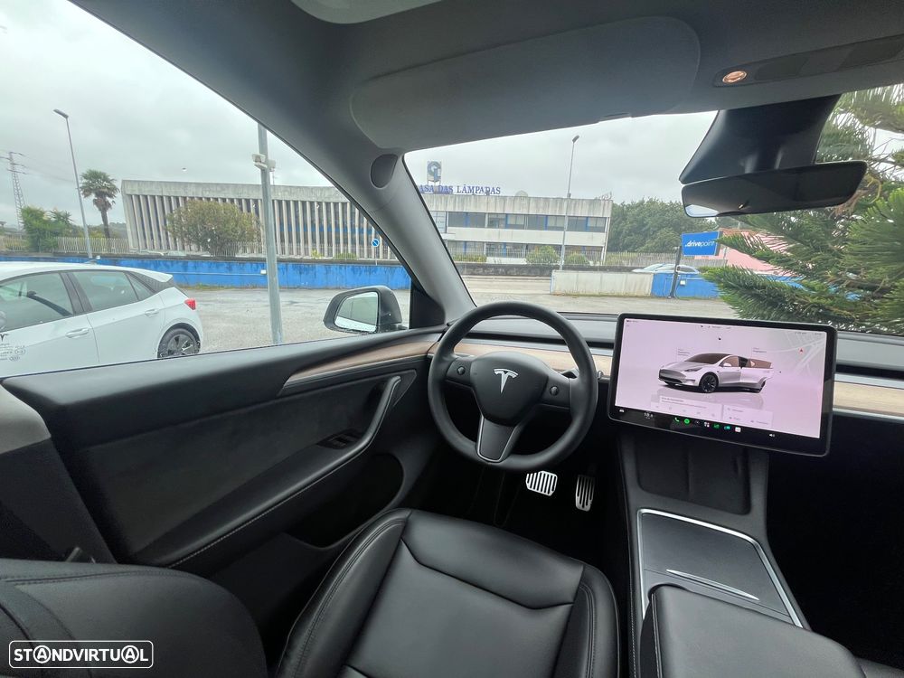Tesla Model Y Standard - 45