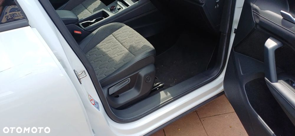 Volkswagen Tiguan 2.0 TDI SCR DSG Elegance - 18
