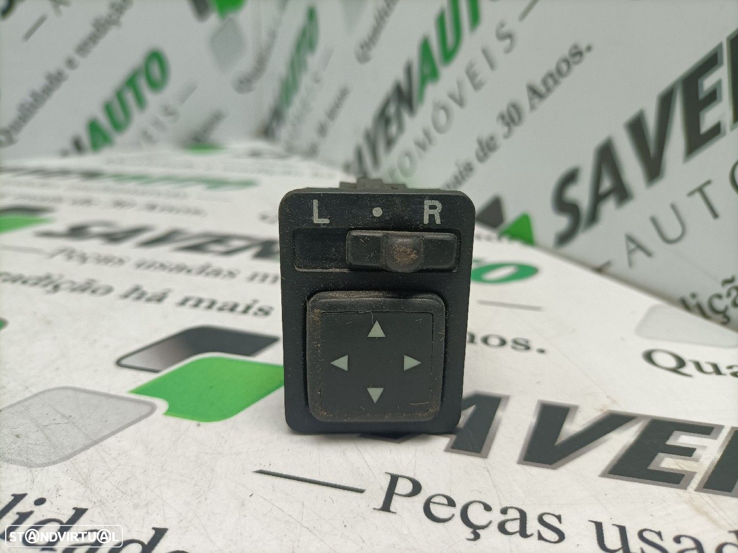 Botão / Comando Regulador De Espelhos Mitsubishi Space Star Veículo Mu - 1