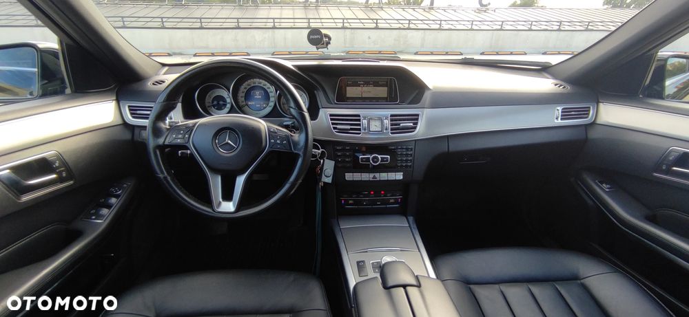 Mercedes-Benz Klasa E 200 BlueTEC 7G-TRONIC Avantgarde - 32
