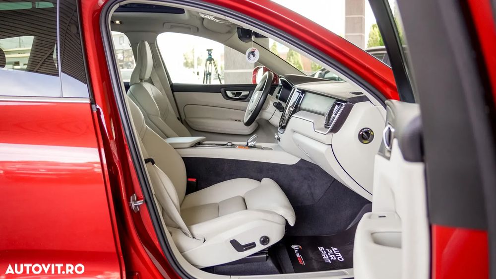 Volvo XC 60 Recharge T6 Twin Engine eAWD Inscription Expression - 27