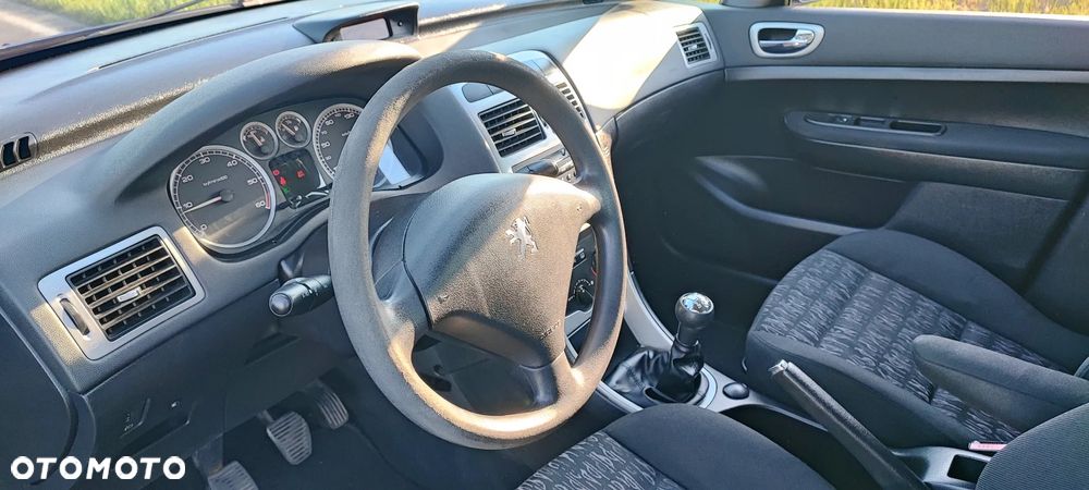 Peugeot 307 HDi 110 Tendance - 15