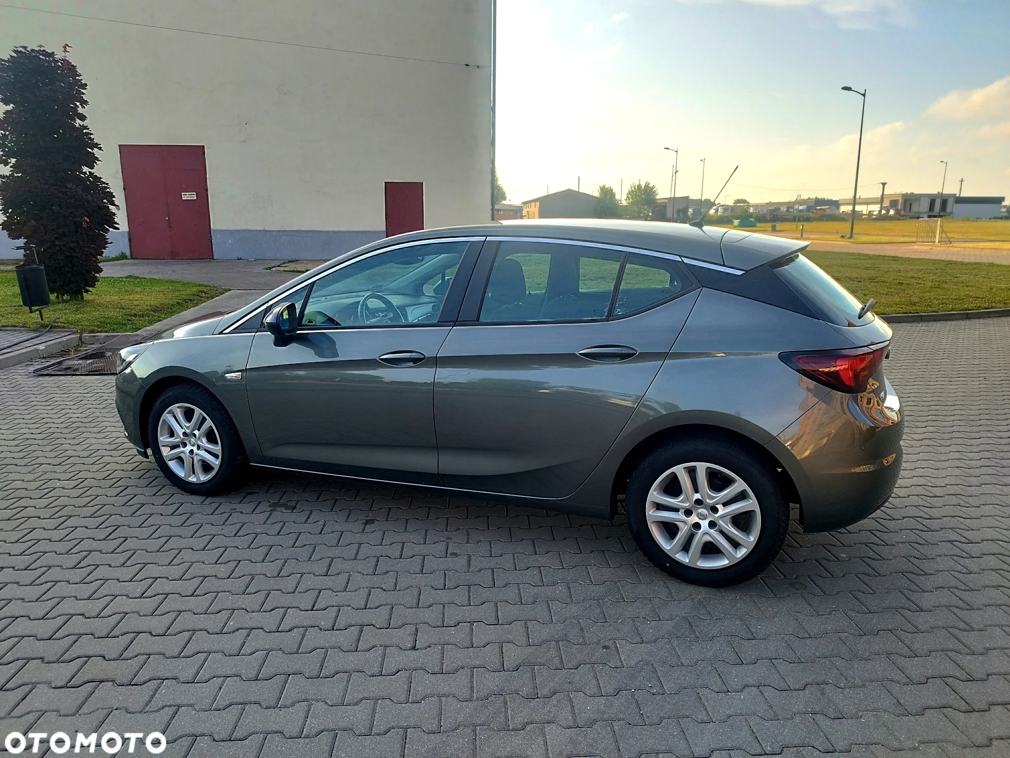 Opel Astra V 1.4 T Enjoy - 9