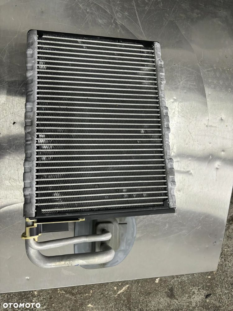 BMW F10 PAROWNIK CHLODNICA KLIMATYZACJI - 1