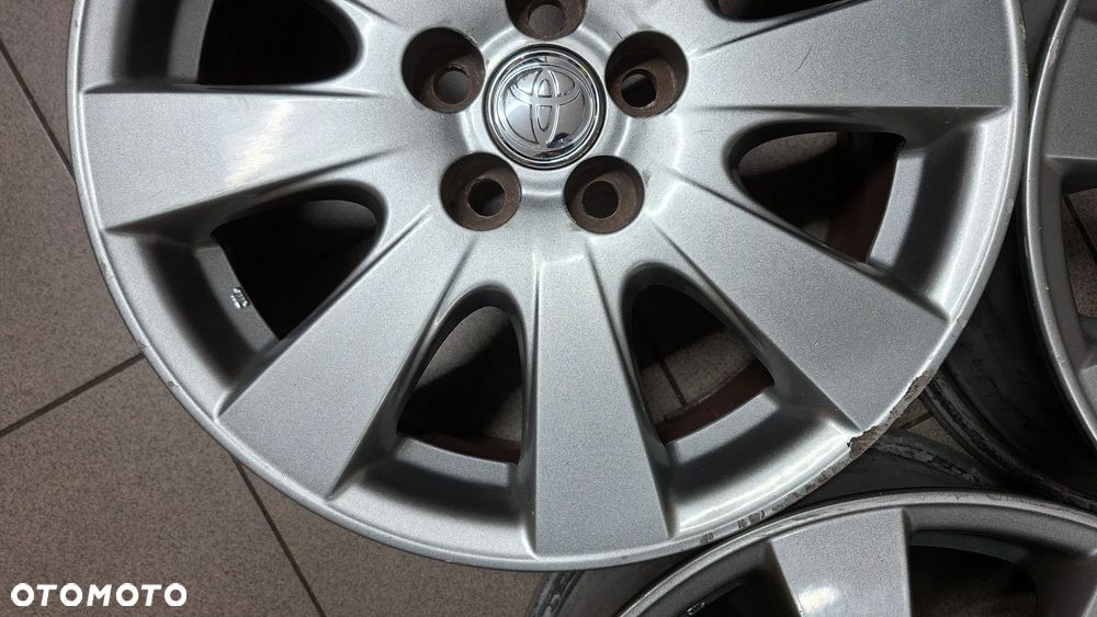 Felgi Aluminiowe 16 Toyota Avensis T25 5x100 ET 45 - 12