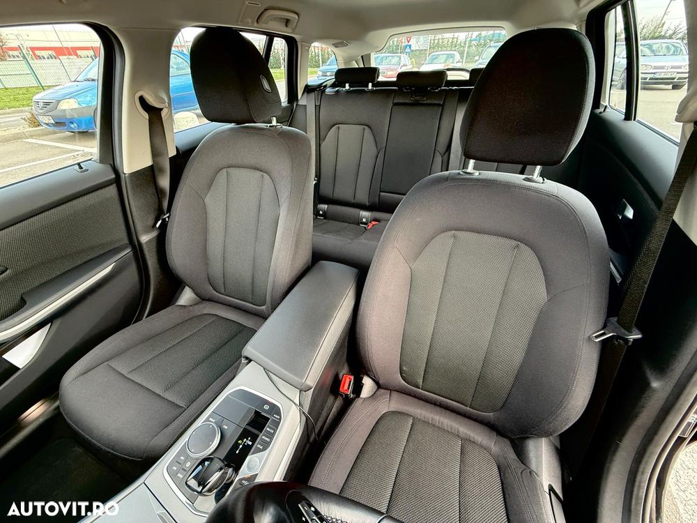 BMW Seria 3 320i Aut. - 5