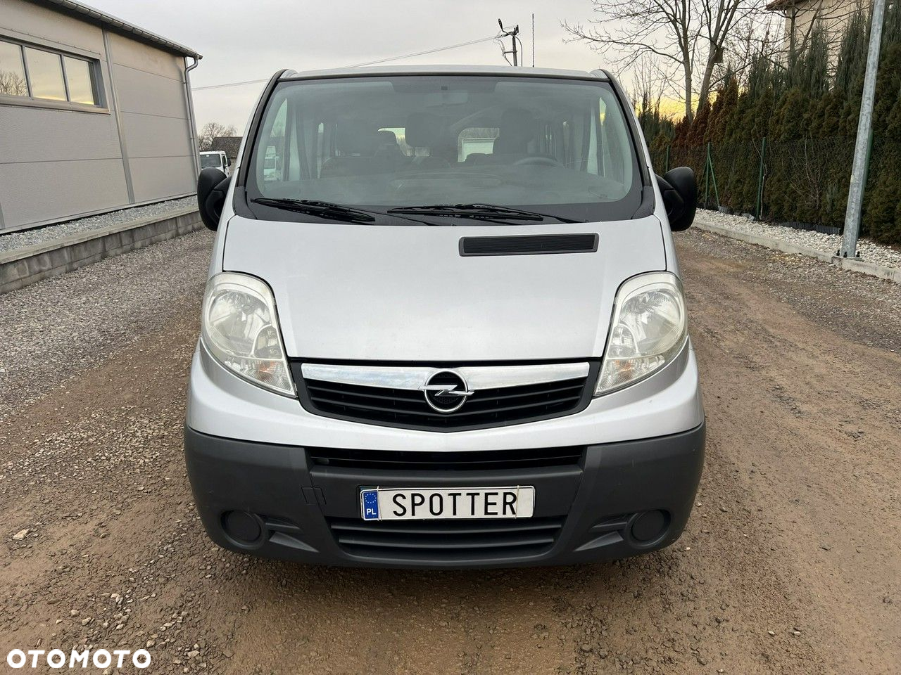 Opel Vivaro - 2