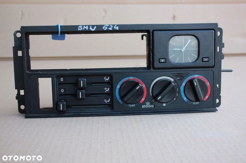Panel nawiewu klimatyzacji BMW 5 e34 pokrętła z zegarkiem - 5
