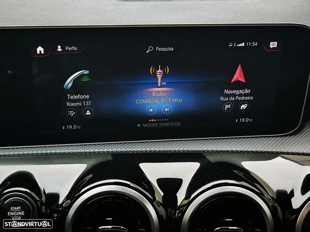 Mercedes-Benz A 250 Limousine e AMG Line - 38