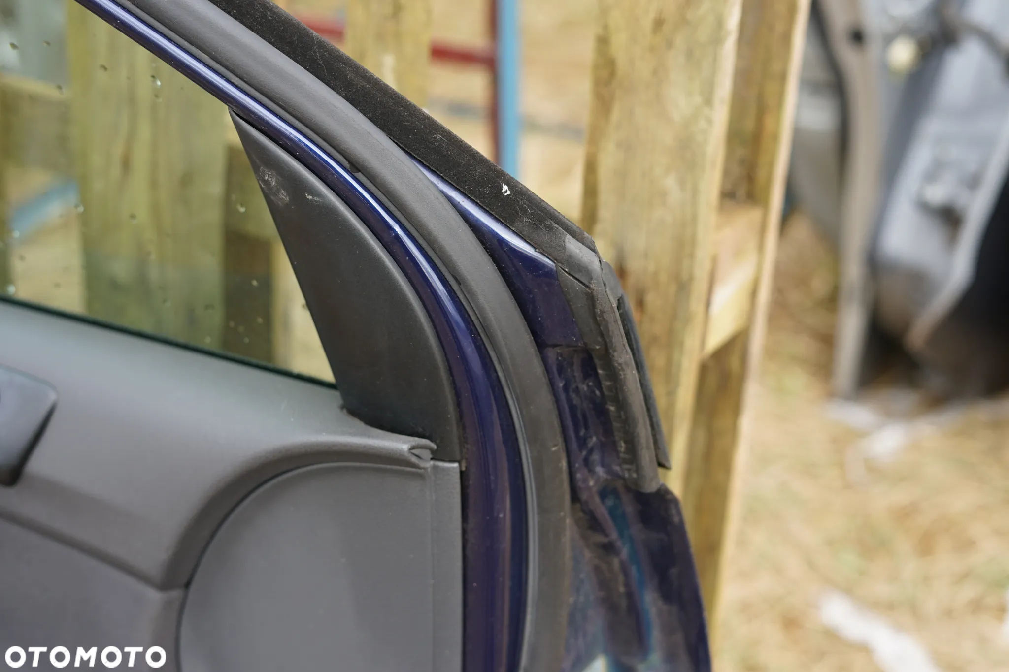 Drzwi przód przednie lewe VW Polo IV 9N 5d LB5N - 14