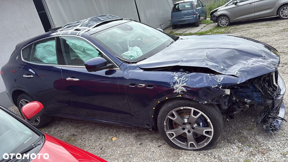 Maserati Levante S - 6