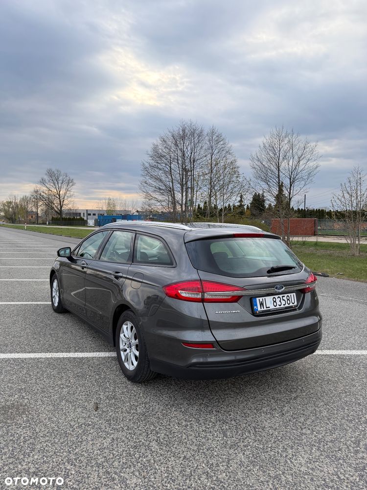 Ford Mondeo - 8