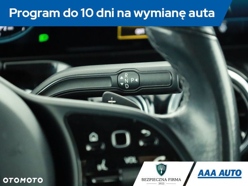 Mercedes-Benz GLA - 19