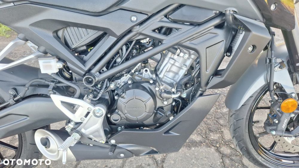 Honda CB - 18