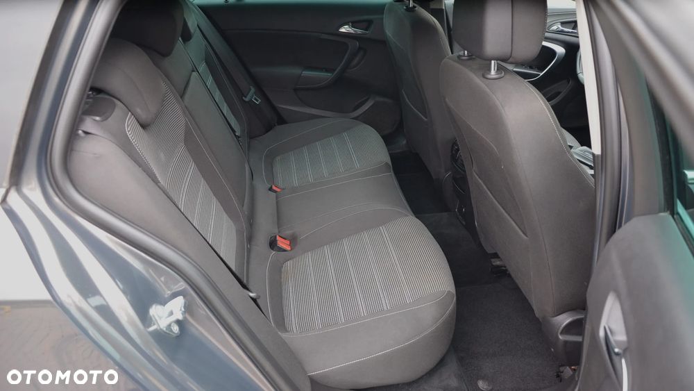Opel Insignia - 19