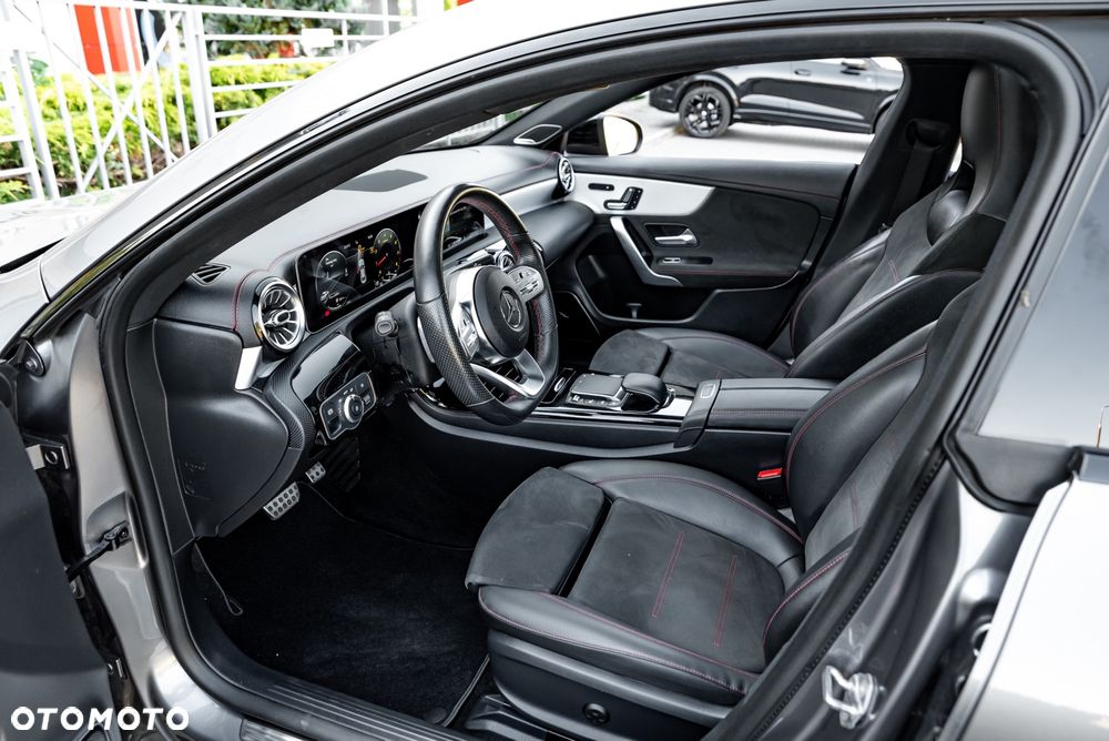Mercedes-Benz CLA 250 4Matic 8G-DCT Edition AMG Line - 19