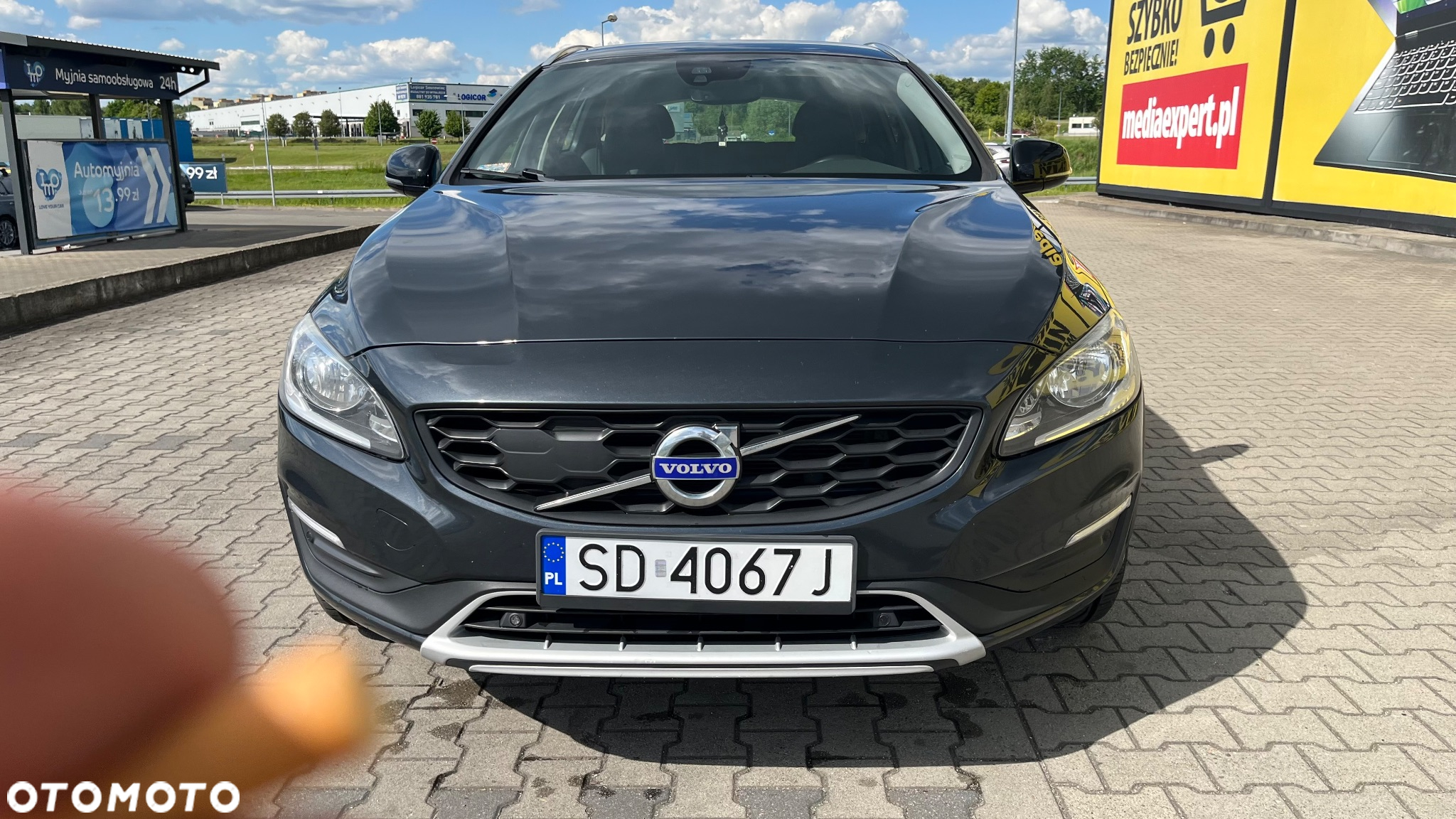 Volvo V60 Cross Country D3 Drive-E Momentum - 17