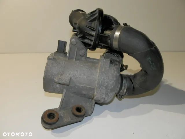POMPA WODY TERMOSTAT BMW E90 E91 2.0 304453 - 3