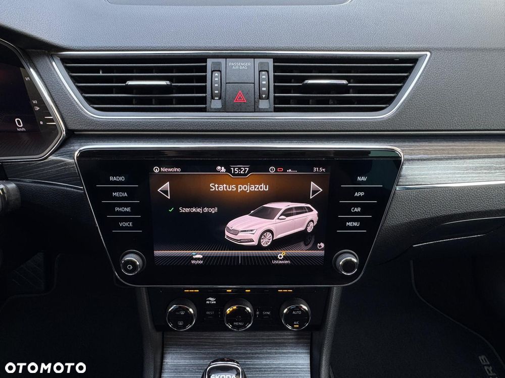 Skoda Superb 2.0 TDI SCR Style DSG - 27