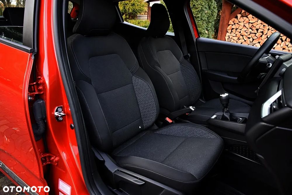 Renault Clio BLUE dCi 85 BUSINESS EDITION - 27