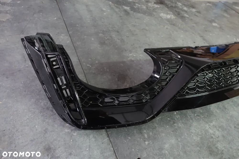 SPOILER ZDERZAKA TYŁ AUDI RS7 C8 - 3