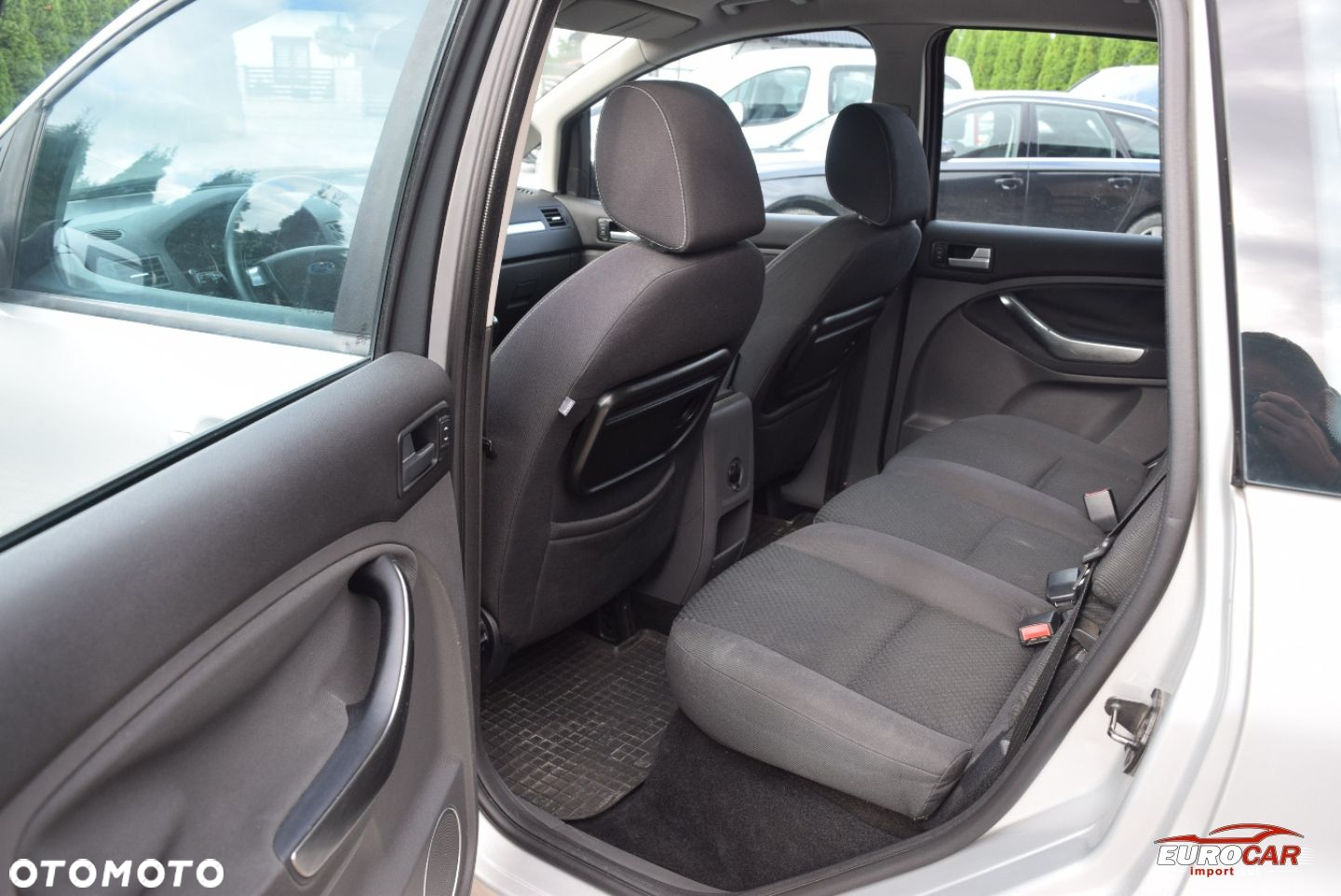 Ford C-MAX - 12