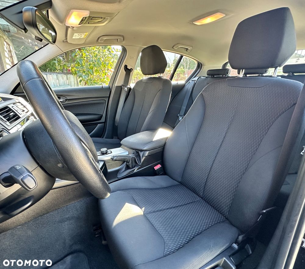 BMW Seria 1 - 12