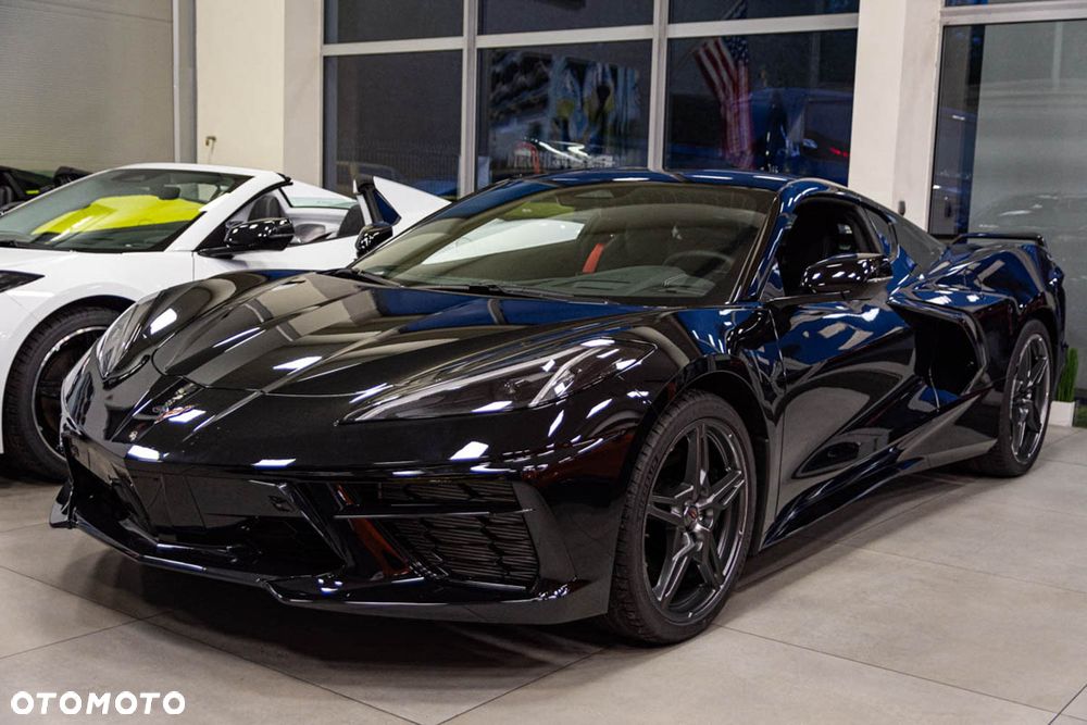 Chevrolet Corvette - 2