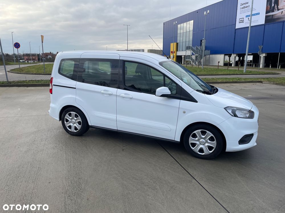 Ford Tourneo Courier 1.5 TDCi Trend - 6