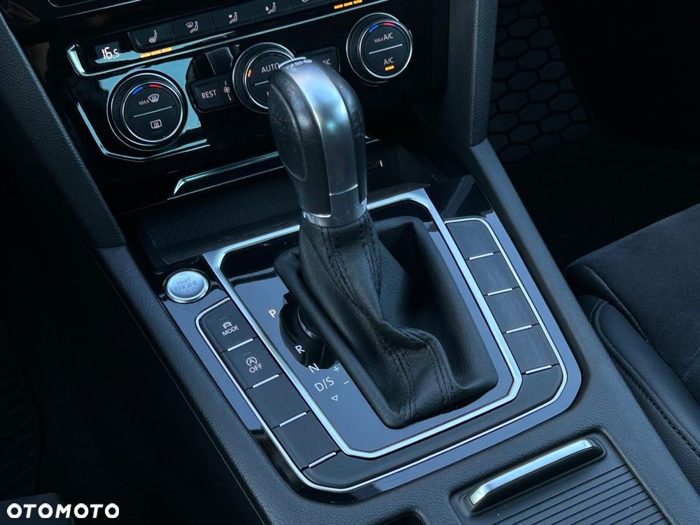 Volkswagen Passat 1.5 TSI EVO Highline DSG - 24